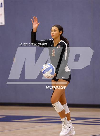 Thumbnail 1 in Whitney @ Vista del Lago photogallery.