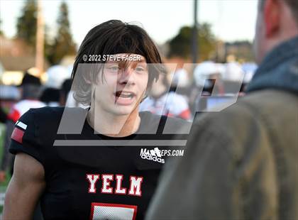 Thumbnail 3 in Yelm vs. Eastside Catholic (WIAA 3A State Final) photogallery.