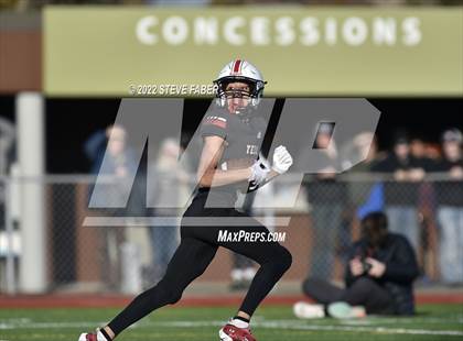 Thumbnail 3 in Yelm vs. Eastside Catholic (WIAA 3A State Final) photogallery.