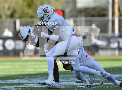Thumbnail 2 in Yelm vs. Eastside Catholic (WIAA 3A State Final) photogallery.