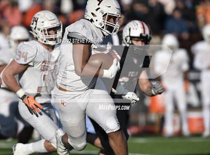 Thumbnail 1 in Yelm vs. Eastside Catholic (WIAA 3A State Final) photogallery.