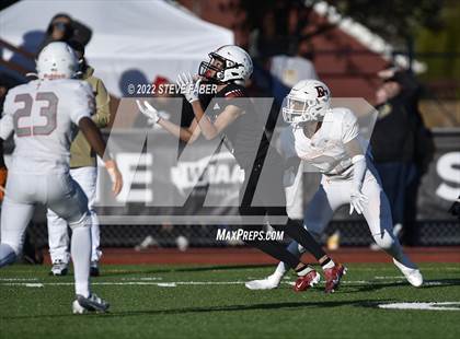 Thumbnail 2 in Yelm vs. Eastside Catholic (WIAA 3A State Final) photogallery.
