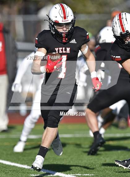Thumbnail 2 in Yelm vs. Eastside Catholic (WIAA 3A State Final) photogallery.