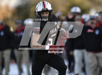 Thumbnail 2 in Yelm vs. Eastside Catholic (WIAA 3A State Final) photogallery.