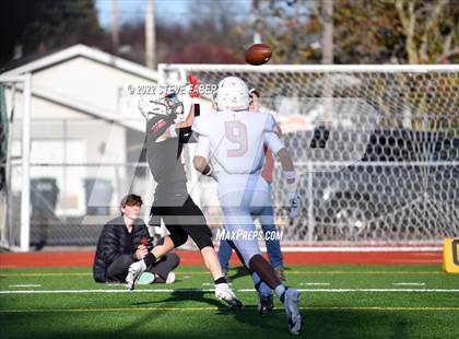 Thumbnail 2 in Yelm vs. Eastside Catholic (WIAA 3A State Final) photogallery.