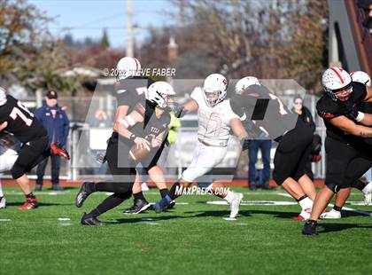 Thumbnail 3 in Yelm vs. Eastside Catholic (WIAA 3A State Final) photogallery.