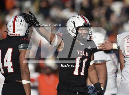Thumbnail 2 in Yelm vs. Eastside Catholic (WIAA 3A State Final) photogallery.