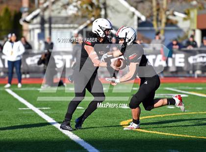 Thumbnail 2 in Yelm vs. Eastside Catholic (WIAA 3A State Final) photogallery.