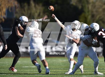 Thumbnail 1 in Yelm vs. Eastside Catholic (WIAA 3A State Final) photogallery.