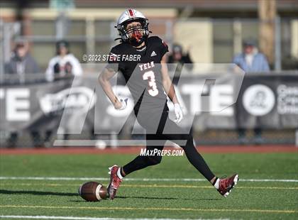 Thumbnail 2 in Yelm vs. Eastside Catholic (WIAA 3A State Final) photogallery.
