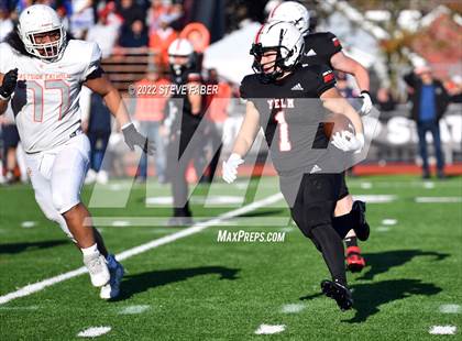 Thumbnail 3 in Yelm vs. Eastside Catholic (WIAA 3A State Final) photogallery.