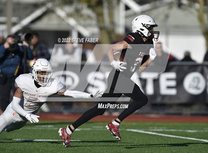Thumbnail 1 in Yelm vs. Eastside Catholic (WIAA 3A State Final) photogallery.