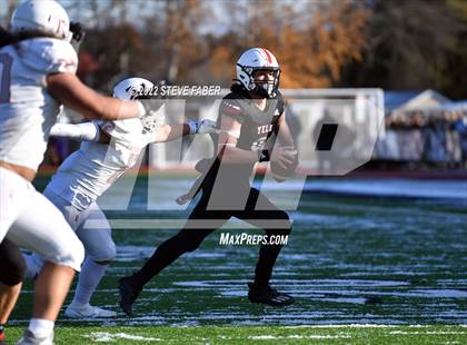 Thumbnail 3 in Yelm vs. Eastside Catholic (WIAA 3A State Final) photogallery.