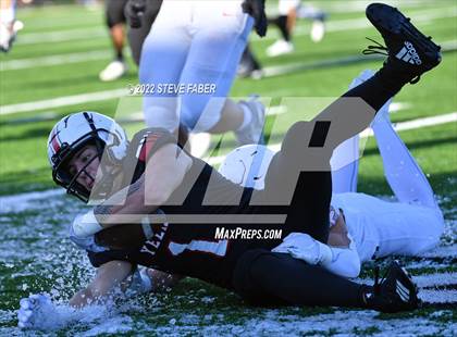 Thumbnail 3 in Yelm vs. Eastside Catholic (WIAA 3A State Final) photogallery.