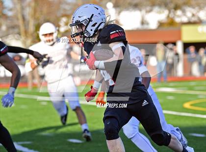Thumbnail 3 in Yelm vs. Eastside Catholic (WIAA 3A State Final) photogallery.
