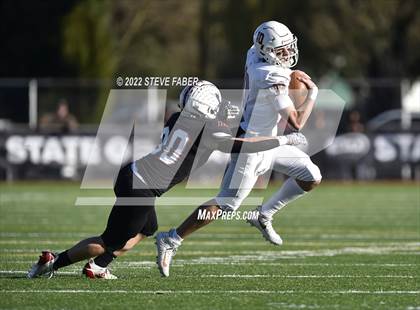 Thumbnail 2 in Yelm vs. Eastside Catholic (WIAA 3A State Final) photogallery.