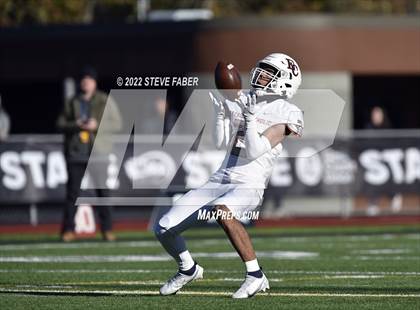 Thumbnail 1 in Yelm vs. Eastside Catholic (WIAA 3A State Final) photogallery.