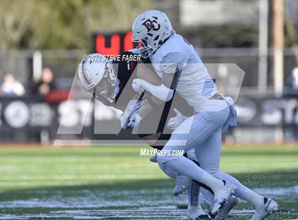 Thumbnail 1 in Yelm vs. Eastside Catholic (WIAA 3A State Final) photogallery.
