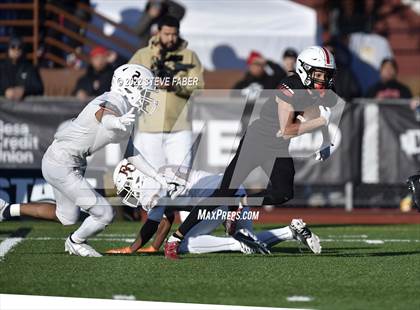 Thumbnail 2 in Yelm vs. Eastside Catholic (WIAA 3A State Final) photogallery.