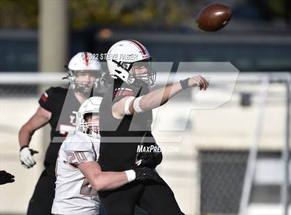 Thumbnail 1 in Yelm vs. Eastside Catholic (WIAA 3A State Final) photogallery.