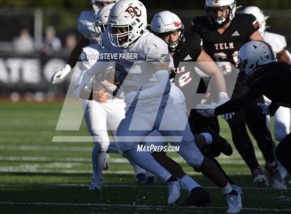 Thumbnail 2 in Yelm vs. Eastside Catholic (WIAA 3A State Final) photogallery.