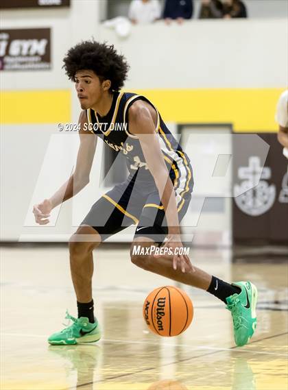 Thumbnail 3 in King's Academy vs Saint Francis (Joe Schram Classic) photogallery.