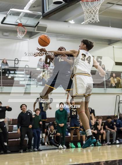 Thumbnail 2 in King's Academy vs Saint Francis (Joe Schram Classic) photogallery.