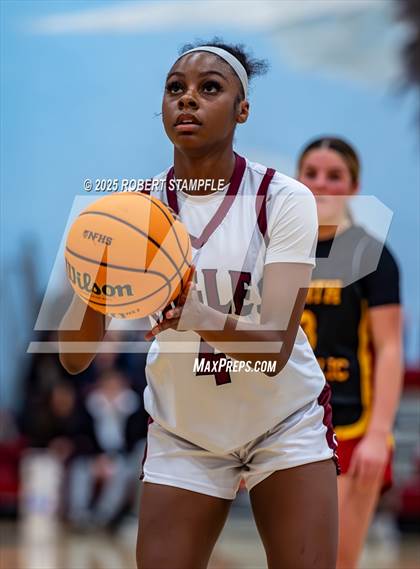 Thumbnail 3 in North Catholic @ Oakland Catholic photogallery.