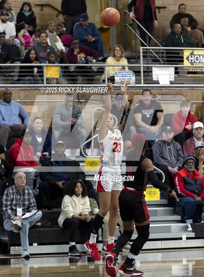Thumbnail 3 in Alton vs Incarnate Word (University City High School) photogallery.