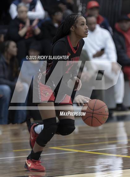 Thumbnail 3 in Alton vs Incarnate Word (University City High School) photogallery.