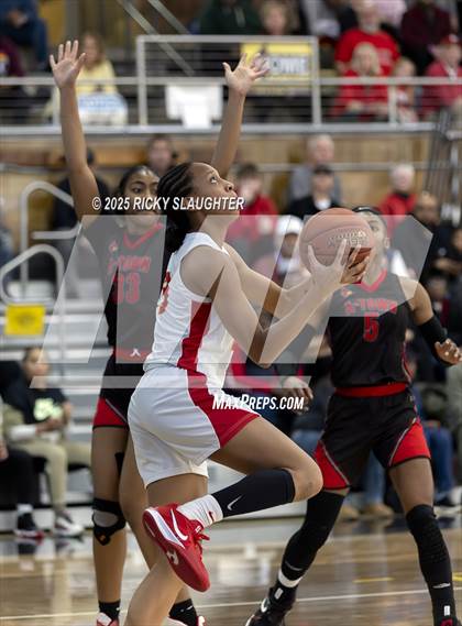 Thumbnail 3 in Alton vs Incarnate Word (University City High School) photogallery.