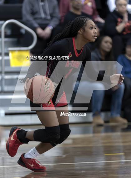 Thumbnail 2 in Alton vs Incarnate Word (University City High School) photogallery.