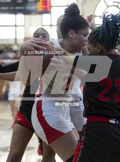 Thumbnail 3 in Alton vs Incarnate Word (University City High School) photogallery.