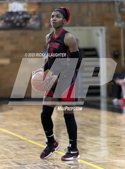 Thumbnail 1 in Alton vs Incarnate Word (University City High School) photogallery.