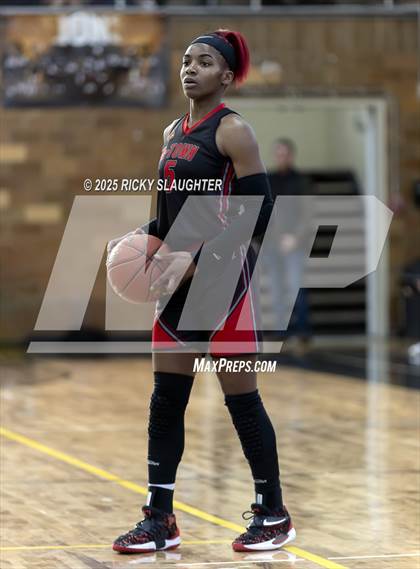 Thumbnail 2 in Alton vs Incarnate Word (University City High School) photogallery.