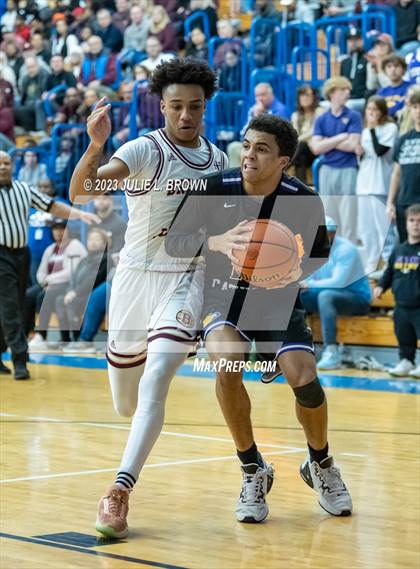 Thumbnail 1 in Brebeuf Jesuit Preparatory vs. Guerin Catholic (IHSAA 3A Sectional 27 semi-final) photogallery.