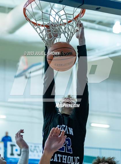 Thumbnail 2 in Brebeuf Jesuit Preparatory vs. Guerin Catholic (IHSAA 3A Sectional 27 semi-final) photogallery.
