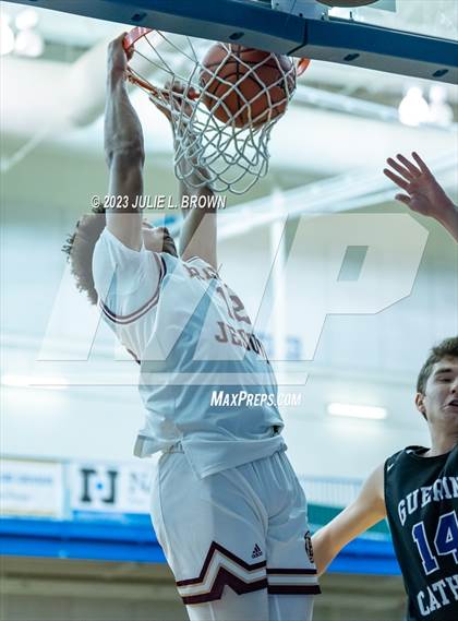 Thumbnail 3 in Brebeuf Jesuit Preparatory vs. Guerin Catholic (IHSAA 3A Sectional 27 semi-final) photogallery.