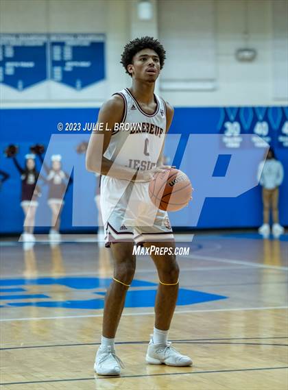 Thumbnail 3 in Brebeuf Jesuit Preparatory vs. Guerin Catholic (IHSAA 3A Sectional 27 semi-final) photogallery.