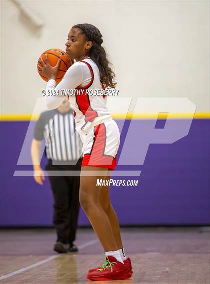 Thumbnail 3 in Mater Academy East Las Vegas vs. Sierra Vista (Tarkanian Classic) photogallery.