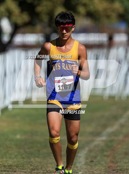 Thumbnail 1 in UIL 1A Boys Cross Country State Final photogallery.