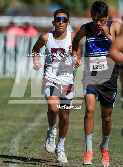 Thumbnail 1 in UIL 1A Boys Cross Country State Final photogallery.