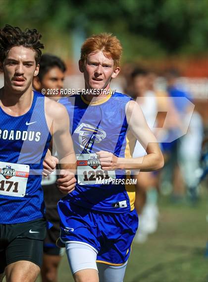 Thumbnail 3 in UIL 1A Boys Cross Country State Final photogallery.