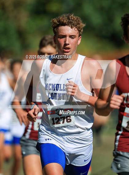 Thumbnail 3 in UIL 1A Boys Cross Country State Final photogallery.