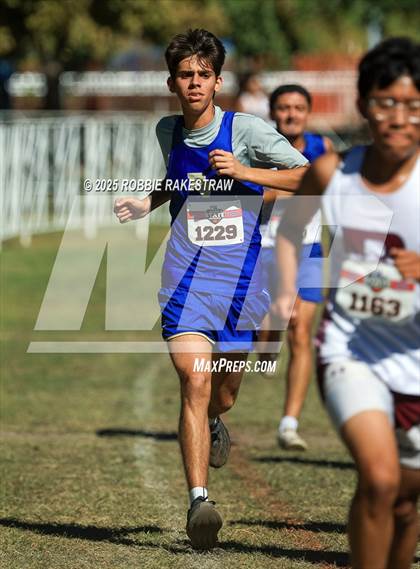 Thumbnail 3 in UIL 1A Boys Cross Country State Final photogallery.