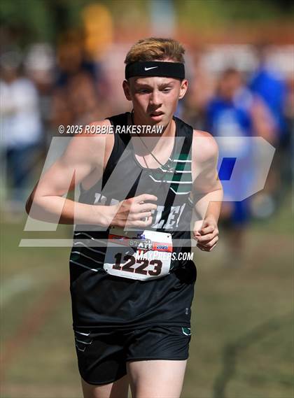 Thumbnail 2 in UIL 1A Boys Cross Country State Final photogallery.
