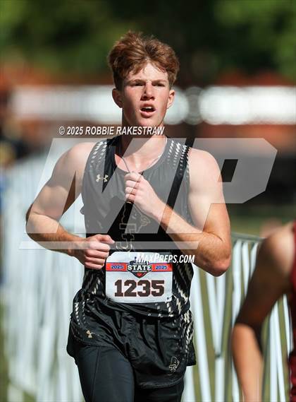 Thumbnail 1 in UIL 1A Boys Cross Country State Final photogallery.