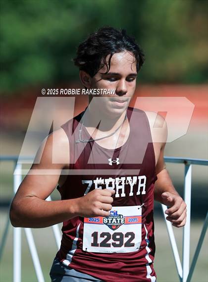 Thumbnail 3 in UIL 1A Boys Cross Country State Final photogallery.