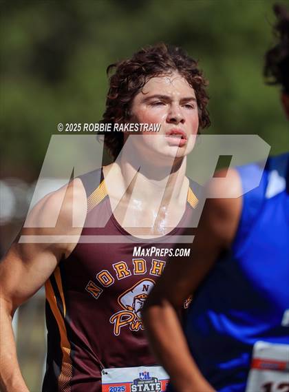 Thumbnail 1 in UIL 1A Boys Cross Country State Final photogallery.