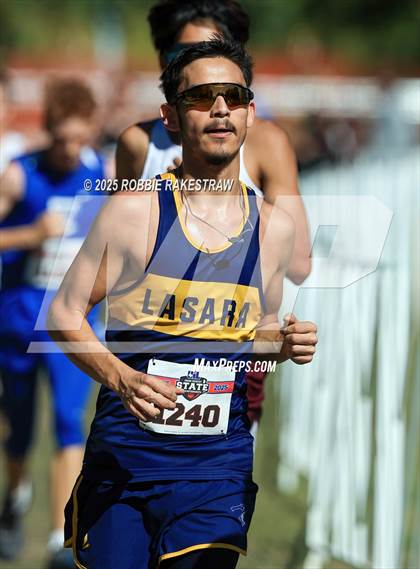 Thumbnail 3 in UIL 1A Boys Cross Country State Final photogallery.